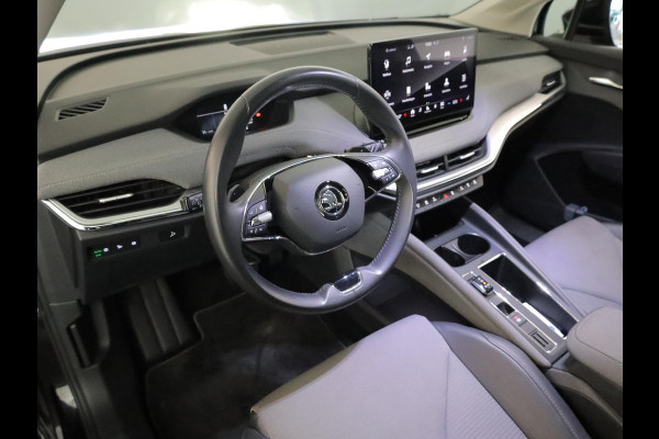 Škoda ENYAQ iV 60 180 pk | SOH 93,02% | Navigatie | Parkeersensoren | Achteruitrijcamera | Matrix LED koplampen | Autom. airco (3 zones) | Keyless |