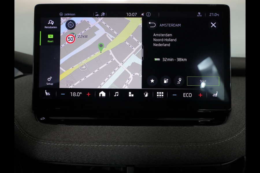 Škoda ENYAQ iV 60 180 pk | SOH 93,02% | Navigatie | Parkeersensoren | Achteruitrijcamera | Matrix LED koplampen | Autom. airco (3 zones) | Keyless |