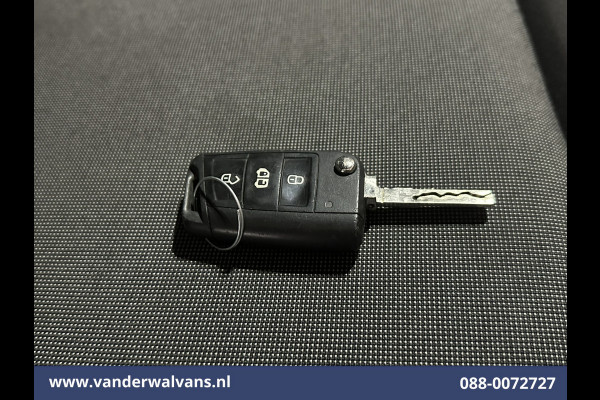 Volkswagen Crafter 2.0 TDI 177pk L4H3 L3H2 Euro6 Airco | Camera | Navigatie | Apple Carplay | 3000kg Trekhaak Android Auto, Parkeersensoren, Bijrijdersbank
