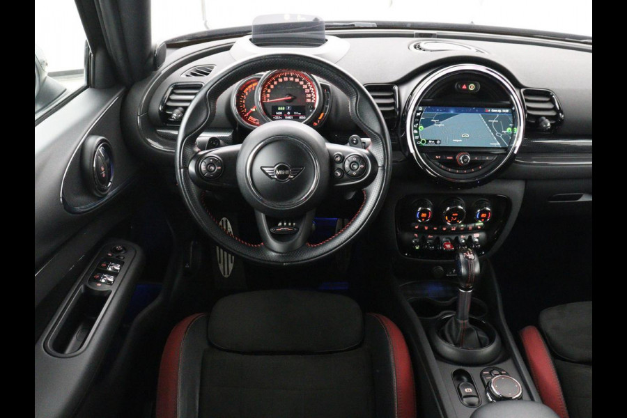 MINI Clubman 2.0 John Cooper Works ALL4 Chili Panoramadak | Head-up | Navigatie | Cruise control | Carplay | Climate control | Achteruitrij camera | Stoelverwarming | DAB radio
