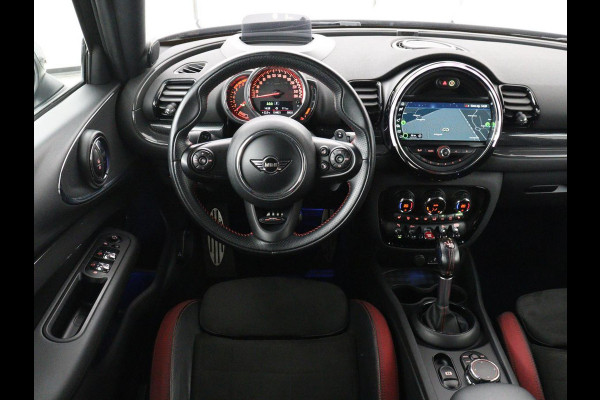 MINI Clubman 2.0 John Cooper Works ALL4 Chili Panoramadak | Head-up | Navigatie | Cruise control | Carplay | Climate control | Achteruitrij camera | Stoelverwarming | DAB radio