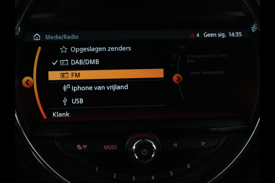 MINI Clubman 2.0 John Cooper Works ALL4 Chili Panoramadak | Head-up | Navigatie | Cruise control | Carplay | Climate control | Achteruitrij camera | Stoelverwarming | DAB radio