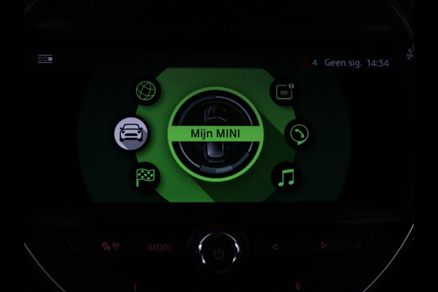 MINI Clubman 2.0 John Cooper Works ALL4 Chili Panoramadak | Head-up | Navigatie | Cruise control | Carplay | Climate control | Achteruitrij camera | Stoelverwarming | DAB radio