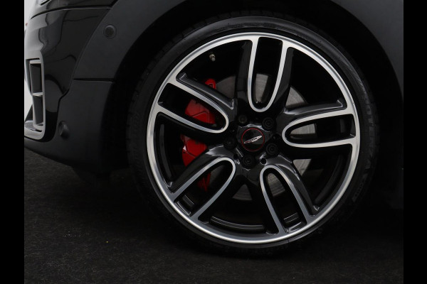 MINI Clubman 2.0 John Cooper Works ALL4 Chili Panoramadak | Head-up | Navigatie | Cruise control | Carplay | Climate control | Achteruitrij camera | Stoelverwarming | DAB radio