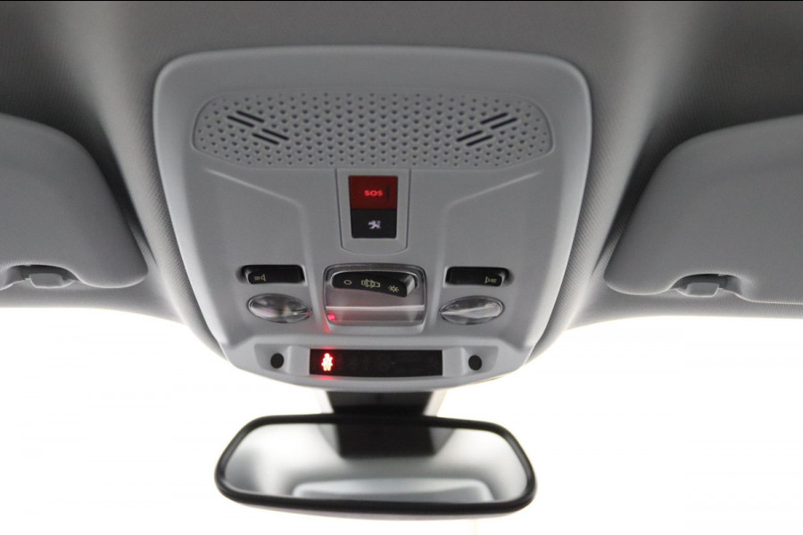Peugeot 2008 1.2*130PK*AUTOM*NAVI*ECC*HAAK*CRUISE*CARPLAY*
