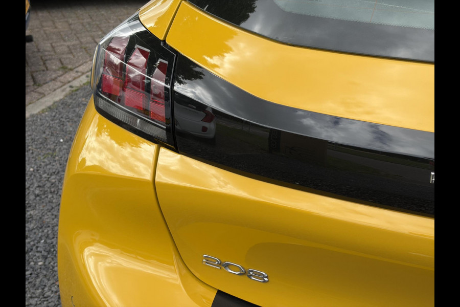 Peugeot 208 1.2 PureTech Active 2e Eigenaar,Carplay,Navi,6 Bak,Airco,Cruise,Pdc,N.A.P,102pk,Rijstrooksensor,Nieuwe Apk bij Aflevering