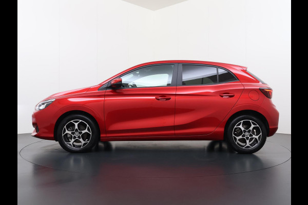 MG MG3 Hybrid+ 1.5 Hybrid+ Luxury ONDERHOUD GEHAD BIJ DEALER, DIRECT LEVERBAAR | 7 JAAR MG FABRIEKS GARANTIE TM 02-2032 | STOEL + STUURVERWARMING | 360 CAMERA | ADAP. CRUISE | DODE HOEK | KEYLESS | APPLE CARPLAY |