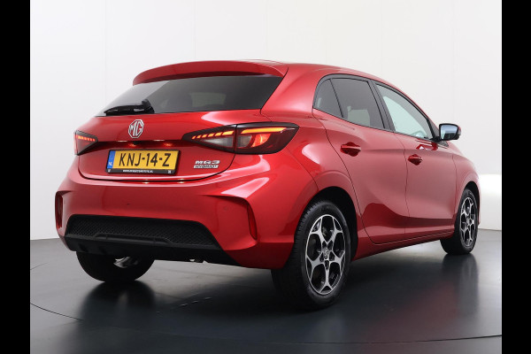 MG MG3 Hybrid+ 1.5 Hybrid+ Luxury ONDERHOUD GEHAD BIJ DEALER, DIRECT LEVERBAAR | 7 JAAR MG FABRIEKS GARANTIE TM 02-2032 | STOEL + STUURVERWARMING | 360 CAMERA | ADAP. CRUISE | DODE HOEK | KEYLESS | APPLE CARPLAY |