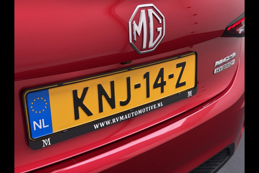 MG MG3 Hybrid+ 1.5 Hybrid+ Luxury ONDERHOUD GEHAD BIJ DEALER, DIRECT LEVERBAAR | 7 JAAR MG FABRIEKS GARANTIE TM 02-2032 | STOEL + STUURVERWARMING | 360 CAMERA | ADAP. CRUISE | DODE HOEK | KEYLESS | APPLE CARPLAY |