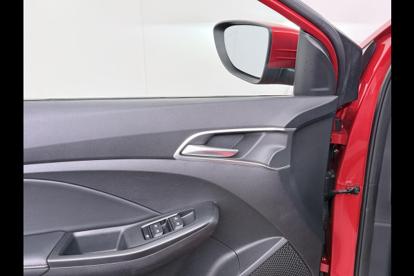 MG MG3 Hybrid+ 1.5 Hybrid+ Luxury ONDERHOUD GEHAD BIJ DEALER, DIRECT LEVERBAAR | 7 JAAR MG FABRIEKS GARANTIE TM 02-2032 | STOEL + STUURVERWARMING | 360 CAMERA | ADAP. CRUISE | DODE HOEK | KEYLESS | APPLE CARPLAY |
