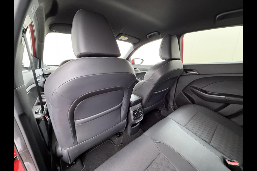 MG MG3 Hybrid+ 1.5 Hybrid+ Luxury ONDERHOUD GEHAD BIJ DEALER, DIRECT LEVERBAAR | 7 JAAR MG FABRIEKS GARANTIE TM 02-2032 | STOEL + STUURVERWARMING | 360 CAMERA | ADAP. CRUISE | DODE HOEK | KEYLESS | APPLE CARPLAY |