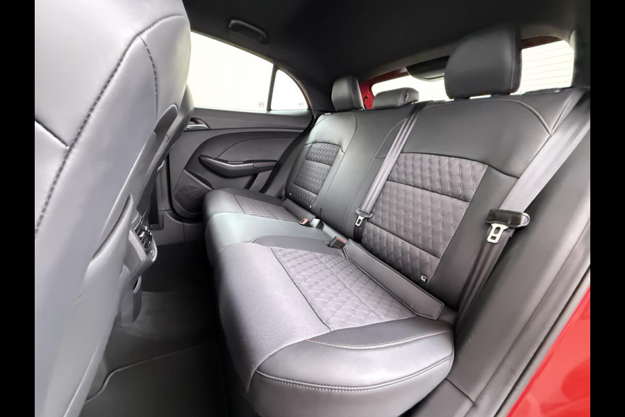 MG MG3 Hybrid+ 1.5 Hybrid+ Luxury ONDERHOUD GEHAD BIJ DEALER, DIRECT LEVERBAAR | 7 JAAR MG FABRIEKS GARANTIE TM 02-2032 | STOEL + STUURVERWARMING | 360 CAMERA | ADAP. CRUISE | DODE HOEK | KEYLESS | APPLE CARPLAY |