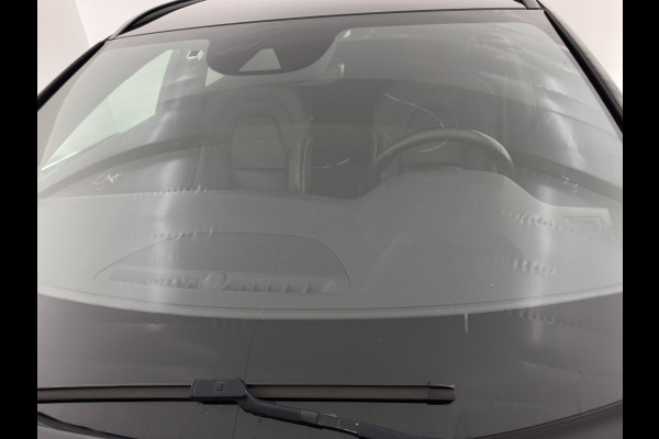 Volvo V60 2.0 T8 Recharge AWD R-Design Black-Line {SoH-99%} (Plug-in) (INCL-BTW) Aut. *LEATHER-FABRIC | FULL-LED | MEMORY-PACK | HARMAN/KARDON | DIGI-COCKPIT | HEATED-SPORTSEATS | KEYLESS | DAB+ | NAVI-FULLMAP | PDC | CRUISE | HEAD-UP | TOWBAR | 19''