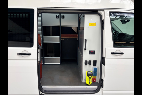 Volkswagen Transporter L2H3 extra hoge Servicewagen 2.0 TDI 102pk Bott inrichting Victron v230 Standkachel Trekhaak RIJKLAARPRIJS