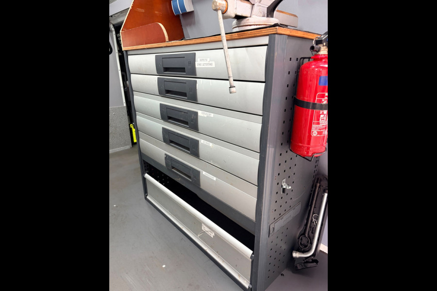 Volkswagen Transporter L2H3 extra hoge Servicewagen 2.0 TDI 102pk Bott inrichting Victron v230 Standkachel Trekhaak RIJKLAARPRIJS