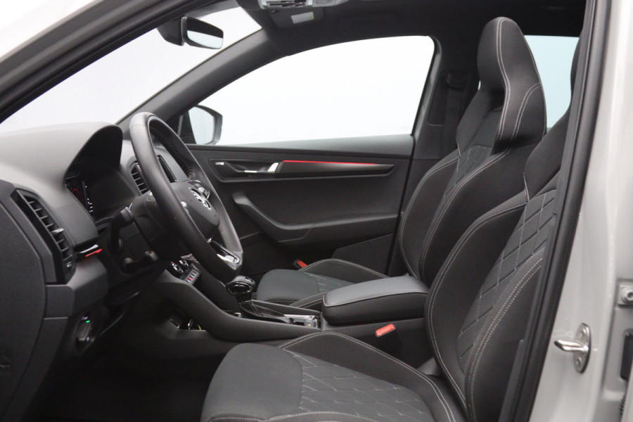 Škoda Karoq 1.5 TSI 150 PK ACT Sportline Automaat, Panoramadak, Canton Sound, Adap. Cruise Control, Stoelverwarming