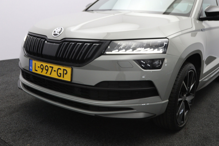 Škoda Karoq 1.5 TSI 150 PK ACT Sportline Automaat, Panoramadak, Canton Sound, Adap. Cruise Control, Stoelverwarming