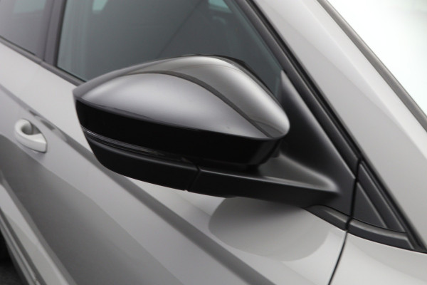 Škoda Karoq 1.5 TSI 150 PK ACT Sportline Automaat, Panoramadak, Canton Sound, Adap. Cruise Control, Stoelverwarming