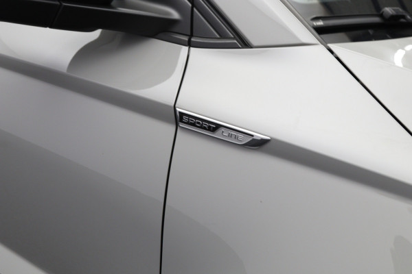 Škoda Karoq 1.5 TSI 150 PK ACT Sportline Automaat, Panoramadak, Canton Sound, Adap. Cruise Control, Stoelverwarming