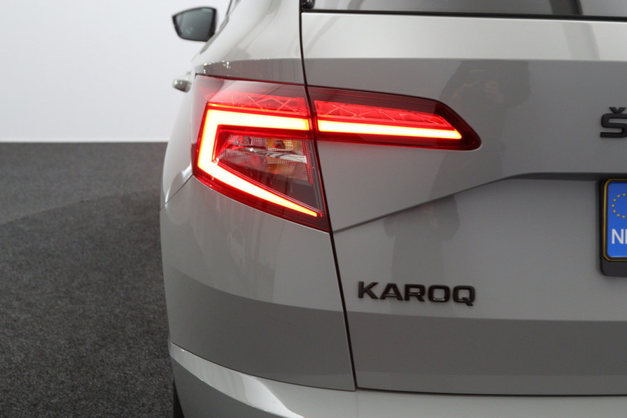 Škoda Karoq 1.5 TSI 150 PK ACT Sportline Automaat, Panoramadak, Canton Sound, Adap. Cruise Control, Stoelverwarming