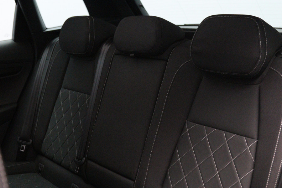 Škoda Karoq 1.5 TSI 150 PK ACT Sportline Automaat, Panoramadak, Canton Sound, Adap. Cruise Control, Stoelverwarming
