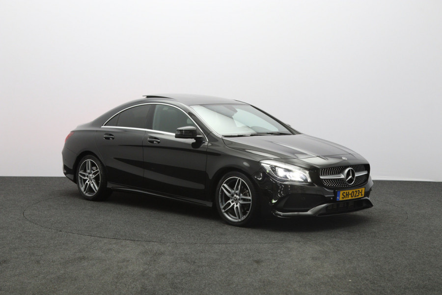 Mercedes-Benz CLA-Klasse 180 Automaat 123 PK AMG-Line Business Solution, Panoramadak, Stoelverwarming, Camera