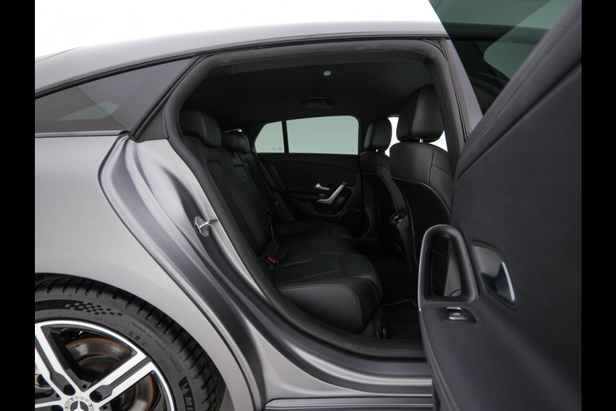 Mercedes-Benz CLA-Klasse Shooting Brake 200 Luxury Line (INCL-BTW) Aut. *LEATHER | FULL-LED |  WIDESCREEN-COCKPIT | HEATED-COMFORTSEATS | ADAPTIVE-CRUISE | CAMERA | NAVI-FULLMAP | SHIFTPADDLES | PRIVACY-GLASS | DAB | AMBIENTLIGHT | TOWBAR | 18''AL