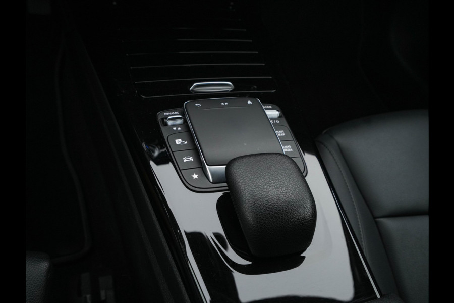 Mercedes-Benz CLA-Klasse Shooting Brake 200 Luxury Line (INCL-BTW) Aut. *LEATHER | FULL-LED |  WIDESCREEN-COCKPIT | HEATED-COMFORTSEATS | ADAPTIVE-CRUISE | CAMERA | NAVI-FULLMAP | SHIFTPADDLES | PRIVACY-GLASS | DAB | AMBIENTLIGHT | TOWBAR | 18''AL
