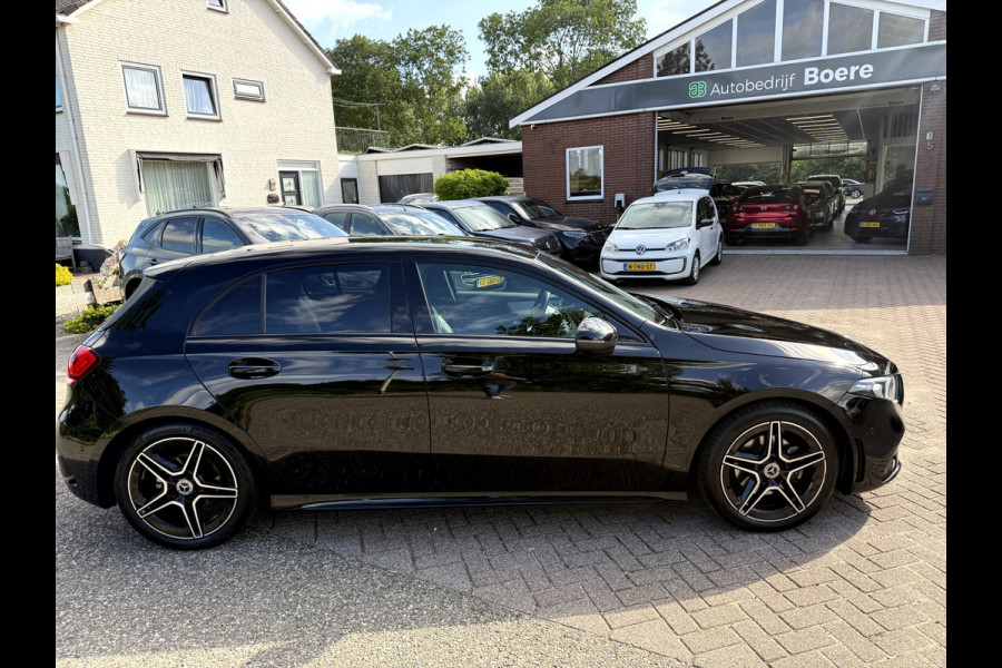 Mercedes-Benz A-Klasse 180 Business AMG Camera, Sfeerverlichting, Stoelverwarming