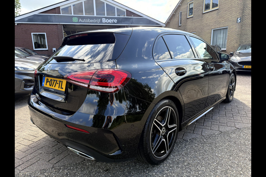 Mercedes-Benz A-Klasse 180 Business AMG Camera, Sfeerverlichting, Stoelverwarming