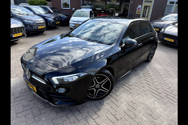 Mercedes-Benz A-Klasse 180 Business AMG Camera, Sfeerverlichting, Stoelverwarming