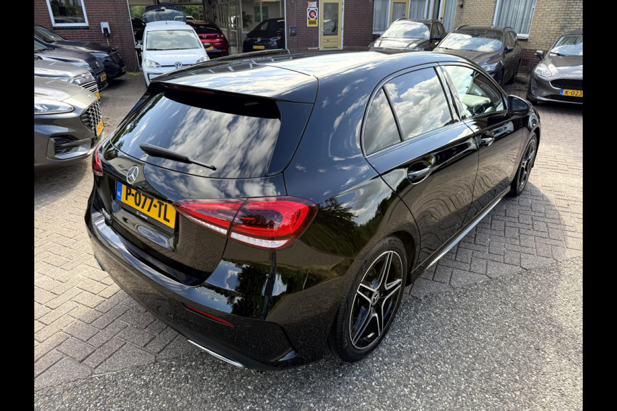 Mercedes-Benz A-Klasse 180 Business AMG Camera, Sfeerverlichting, Stoelverwarming