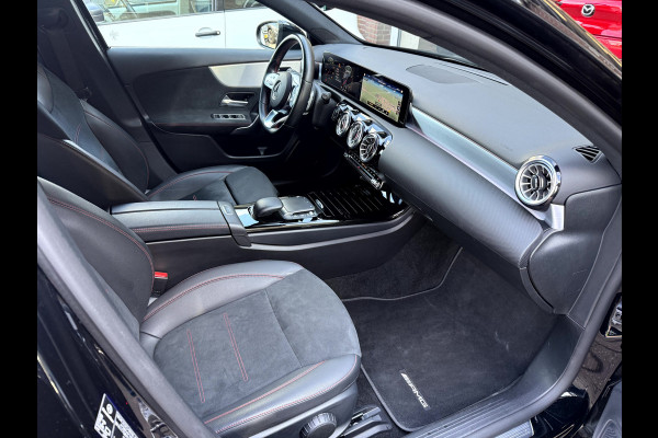 Mercedes-Benz A-Klasse 180 Business AMG Camera, Sfeerverlichting, Stoelverwarming
