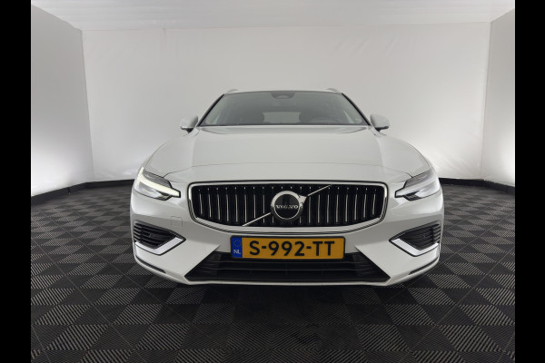 Volvo V60 2.0 T6 Core Bright AWD (Plug-In) {SoH-97%} (INCL-BTW)  Aut. *FULL-LED | DIGI-COCKPIT | CAMERA | HEATED-COMFORTSEATS | KEYLESS | DAB | PRIVACY-GLASS | CARPLAY | NAVI-FULLMAP | TOWBAR | 18''ALU*