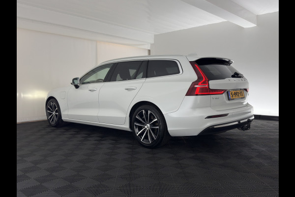 Volvo V60 2.0 T6 Core Bright AWD (Plug-In) {SoH-97%} (INCL-BTW)  Aut. *FULL-LED | DIGI-COCKPIT | CAMERA | HEATED-COMFORTSEATS | KEYLESS | DAB | PRIVACY-GLASS | CARPLAY | NAVI-FULLMAP | TOWBAR | 18''ALU*
