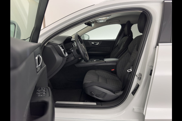 Volvo V60 2.0 T6 Core Bright AWD (Plug-In) {SoH-97%} (INCL-BTW)  Aut. *FULL-LED | DIGI-COCKPIT | CAMERA | HEATED-COMFORTSEATS | KEYLESS | DAB | PRIVACY-GLASS | CARPLAY | NAVI-FULLMAP | TOWBAR | 18''ALU*