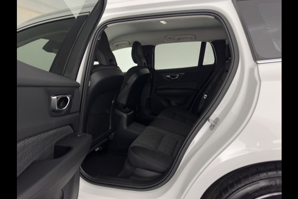 Volvo V60 2.0 T6 Core Bright AWD (Plug-In) {SoH-97%} (INCL-BTW)  Aut. *FULL-LED | DIGI-COCKPIT | CAMERA | HEATED-COMFORTSEATS | KEYLESS | DAB | PRIVACY-GLASS | CARPLAY | NAVI-FULLMAP | TOWBAR | 18''ALU*