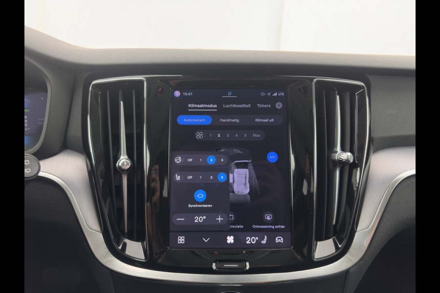 Volvo V60 2.0 T6 Core Bright AWD (Plug-In) {SoH-97%} (INCL-BTW)  Aut. *FULL-LED | DIGI-COCKPIT | CAMERA | HEATED-COMFORTSEATS | KEYLESS | DAB | PRIVACY-GLASS | CARPLAY | NAVI-FULLMAP | TOWBAR | 18''ALU*
