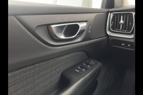 Volvo V60 2.0 T6 Core Bright AWD (Plug-In) {SoH-97%} (INCL-BTW)  Aut. *FULL-LED | DIGI-COCKPIT | CAMERA | HEATED-COMFORTSEATS | KEYLESS | DAB | PRIVACY-GLASS | CARPLAY | NAVI-FULLMAP | TOWBAR | 18''ALU*