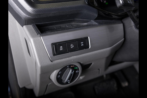 Volkswagen Transporter 2.0 TDI L2H1 30 Bulli 75 Edition / 204pk / Achteruitrij camera / Stoelverwarming / Leder / Virtual cockpit /