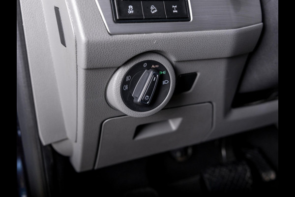Volkswagen Transporter 2.0 TDI L2H1 30 Bulli 75 Edition / 204pk / Achteruitrij camera / Stoelverwarming / Leder / Virtual cockpit /