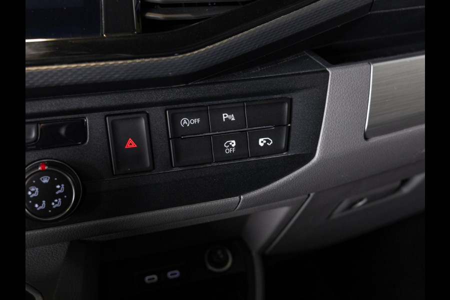 Volkswagen Transporter 2.0 TDI L2H1 30 Bulli 75 Edition / 204pk / Achteruitrij camera / Stoelverwarming / Leder / Virtual cockpit /