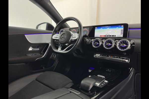 Mercedes-Benz CLA-Klasse 180 d Premium Plus (INCL-BTW) Aut. *PANO | LEATHER-MICROFIBRE | FULL-LED  | AMBIENTLIGHT | HEATED-SPORTSEATS | WIDESCREEN-COCKPIT | DAB+ | NAVI-FULLMAP | CAMERA | PRIVACYGLASS | 19''ALU*