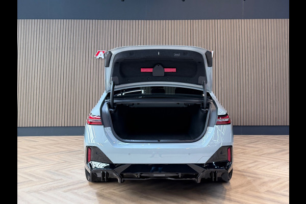 BMW i5 EDrive40 84 kWh M Sport - Pano - 360 - H&K - Keyles