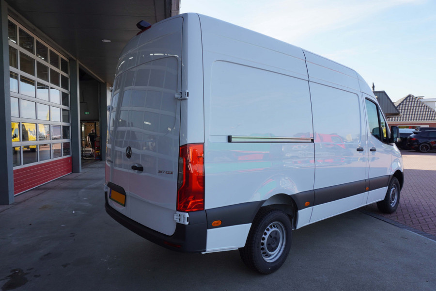 Mercedes-Benz Sprinter 319 CDI 191PK L2H2 Pro Automaat nr.V149 | Airco | Cruise | Camera | geveerde stoel | Trekgewicht 3.500KG