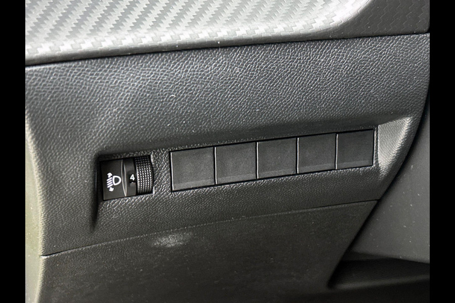Peugeot 208 1.2 Hybrid 100 e-DCS6 Style CARPLAY | CRUISE | LED