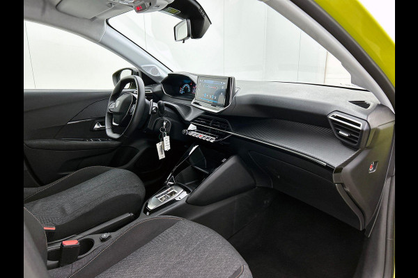 Peugeot 208 1.2 Hybrid 100 e-DCS6 Style CARPLAY | CRUISE | LED