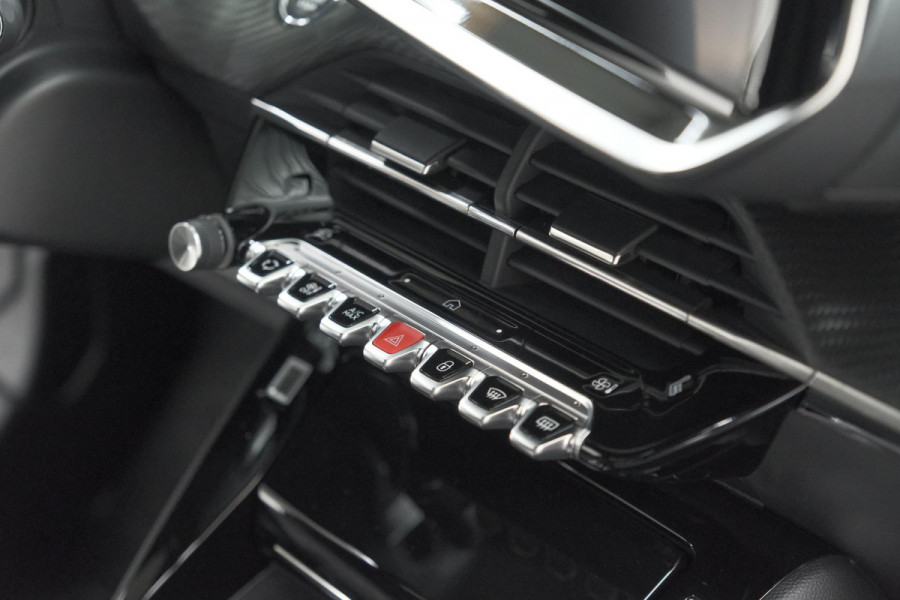 Peugeot 2008 PureTech 130 EAT8 Allure | 360 Camera | Allseason Banden | Adaptieve Cruise Control