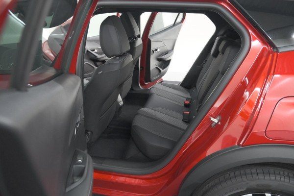 Peugeot 2008 PureTech 130 EAT8 Allure | 360 Camera | Allseason Banden | Adaptieve Cruise Control