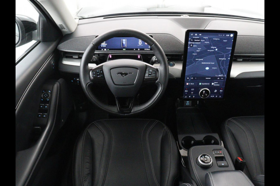 Ford Mustang Mach-E Extended RWD 98 kWh SOH 92,5% | Bang & Olufsen | Pano | 360 Camera | Navigatie | Stoel & Stuurverwarming | Carplay | Navigatie | Adaptive cruise control | Keyless | DAB radio | Climate control